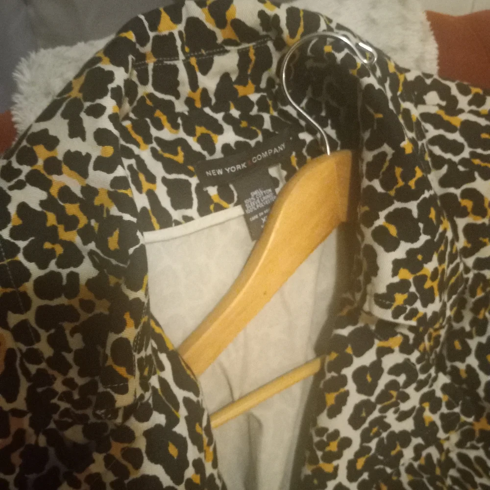 Jacket SOLD! - Picture 3 of 3